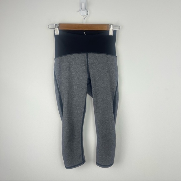 Lululemon Train Times Crop Leggings 17" Inseam Heathered Black 4 - Picture 2 of 12